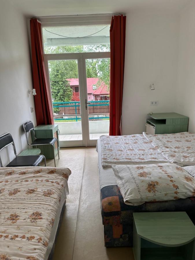 Lelle Beach Club Balatonlelle Buitenkant foto