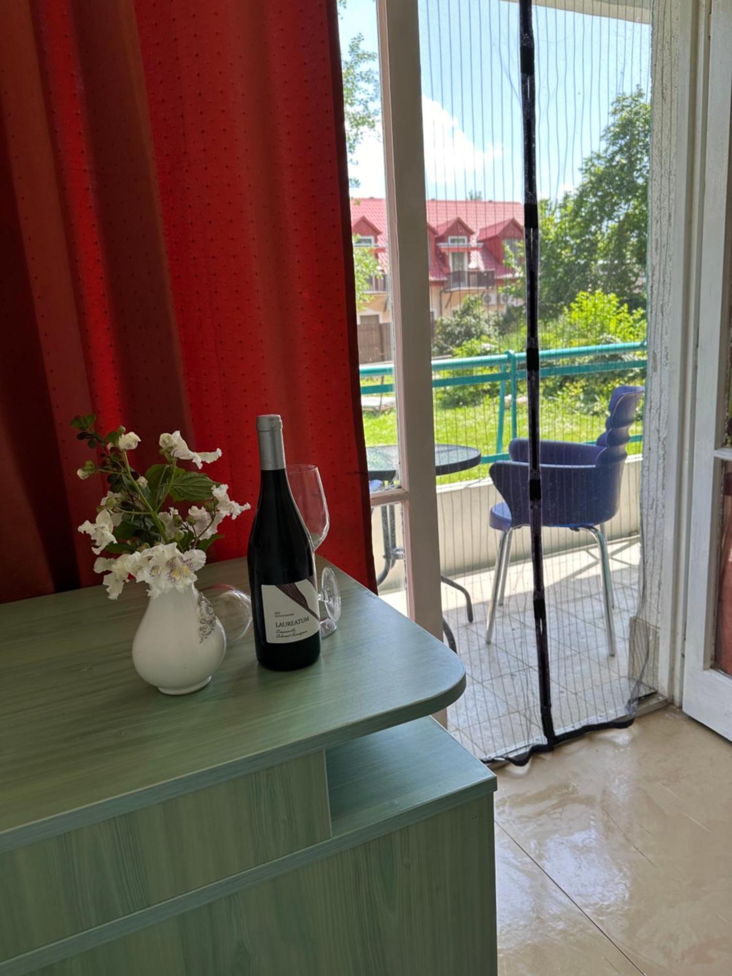 Lelle Beach Club Balatonlelle Buitenkant foto